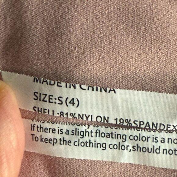 Alo 7/8 High Waist Pink Leggings. Size S (4-6). - Picture 5 of 5